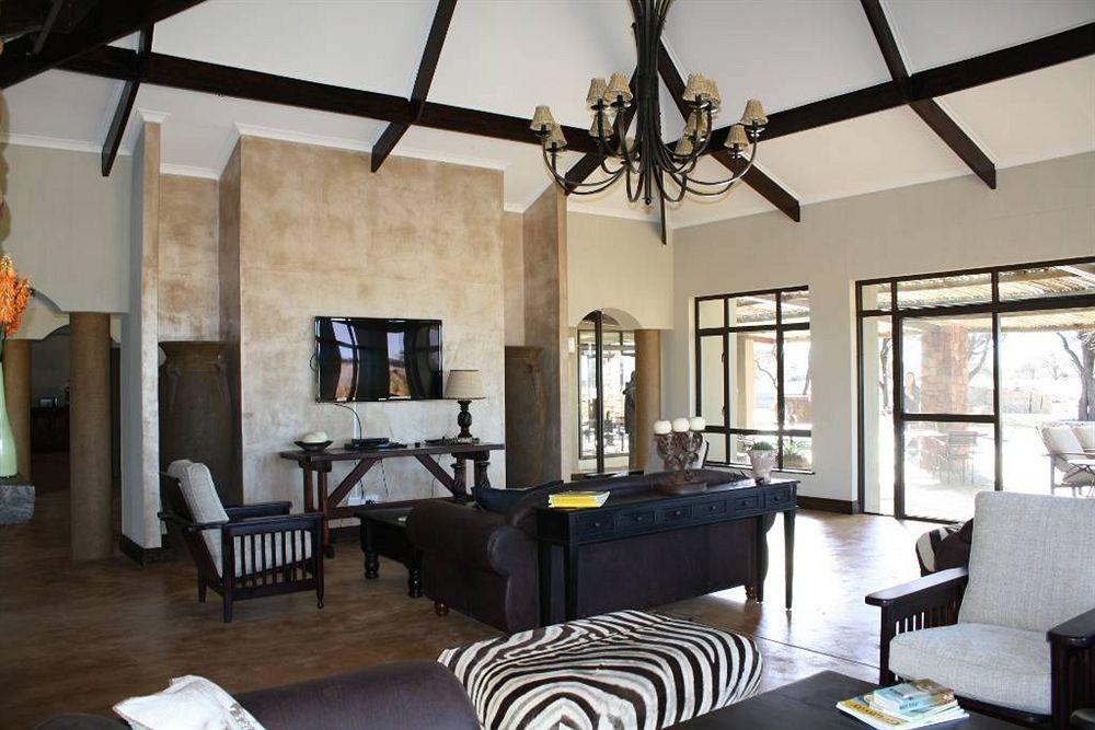 Otjiwa Safari Lodge Otjiwarongo Εξωτερικό φωτογραφία