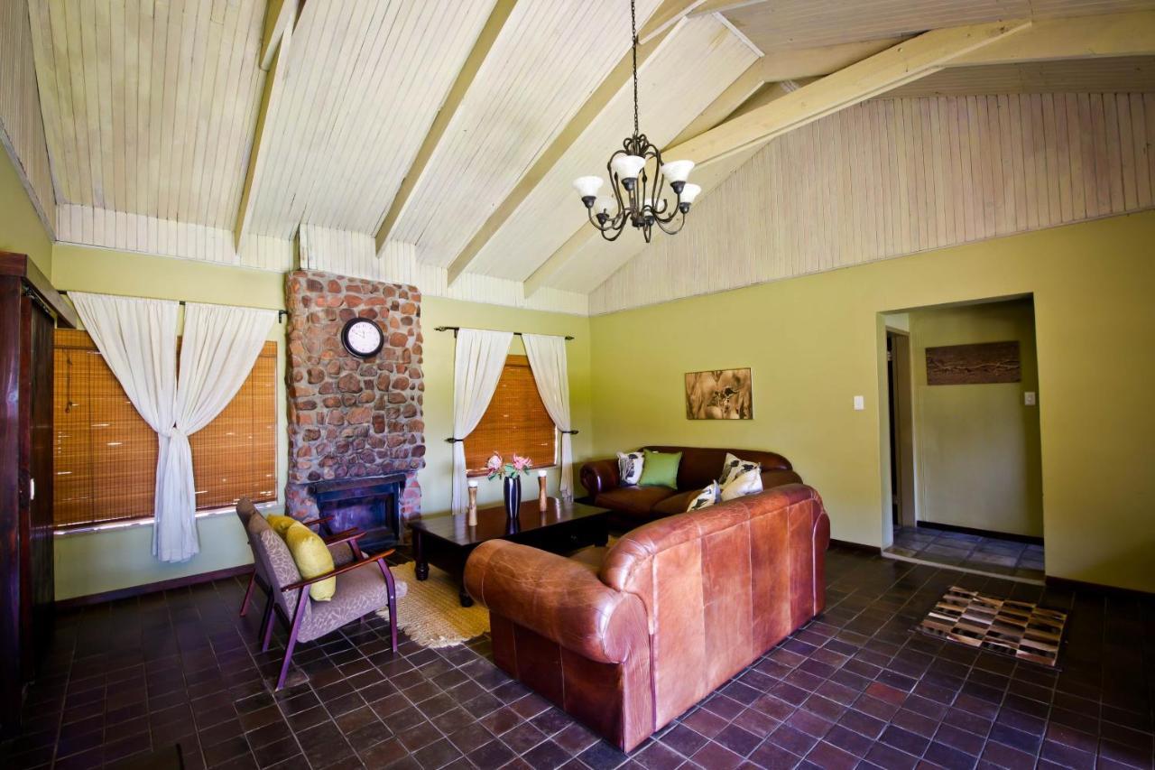 Otjiwa Safari Lodge Otjiwarongo Εξωτερικό φωτογραφία