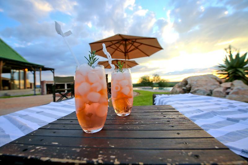 Otjiwa Safari Lodge Otjiwarongo Εξωτερικό φωτογραφία